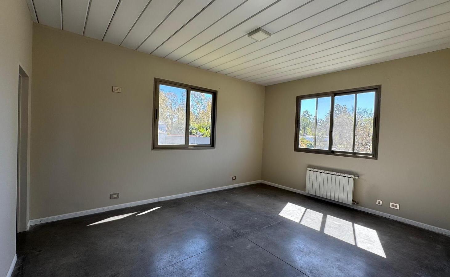 Foto de Casa moderna en dos plantas | Gran lote en esquina | Apto crédito |, imagen 2