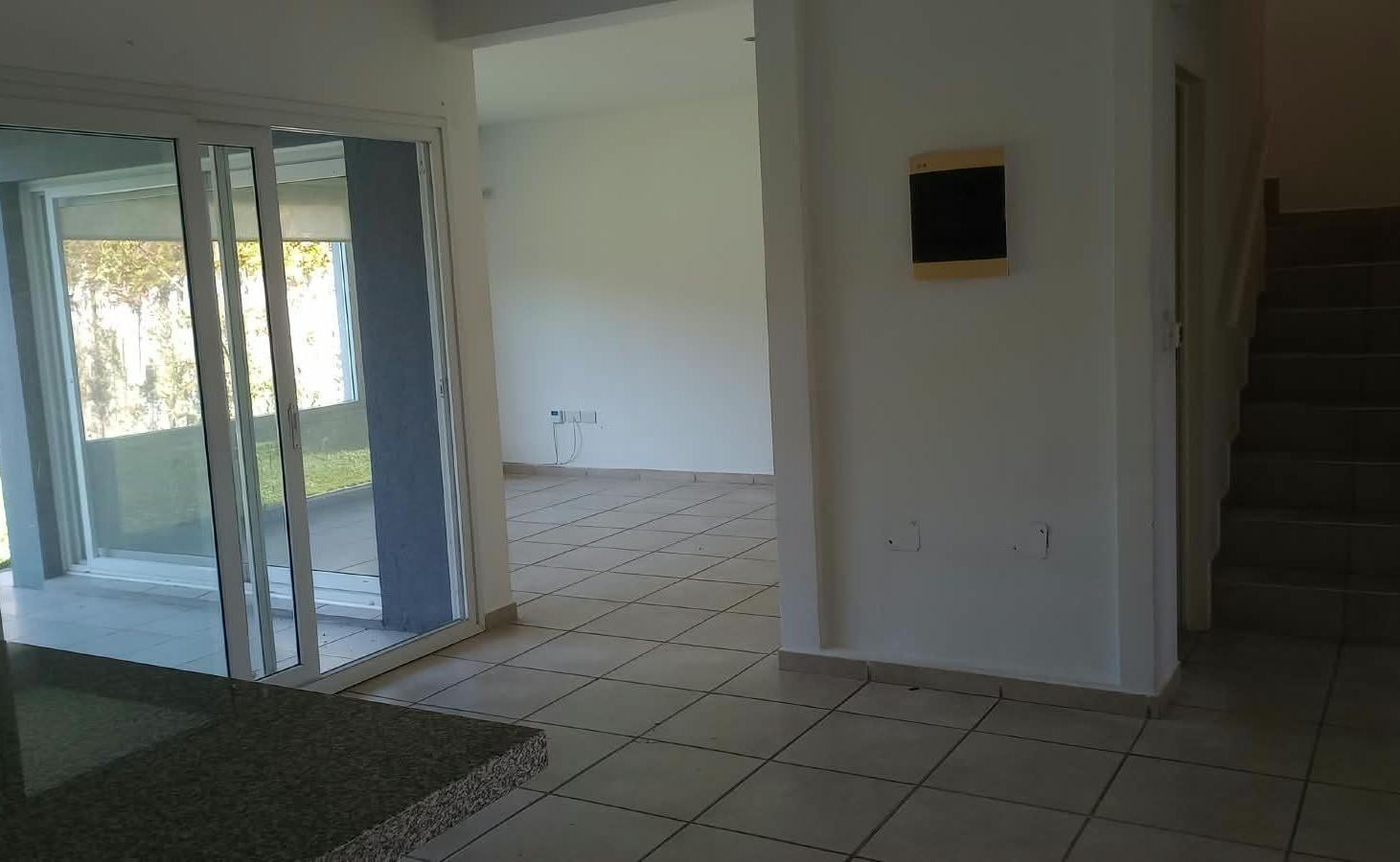 Foto de Casas de Santa María | Venta | Casa de 5 ambientes con pileta en barrio, imagen 5