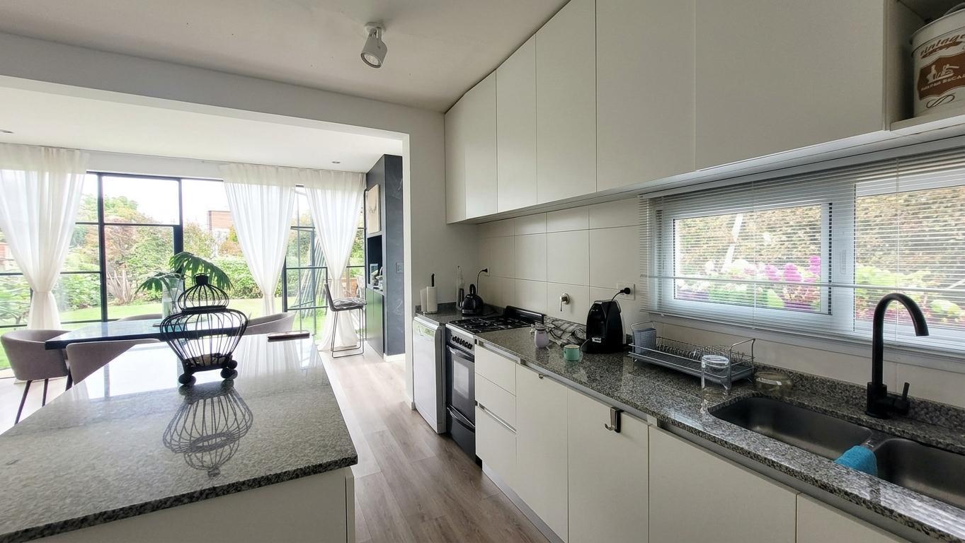 Foto de Casas de Santa Maria | Venta | Divina casa de 3 dormitorios con pileta, imagen 5