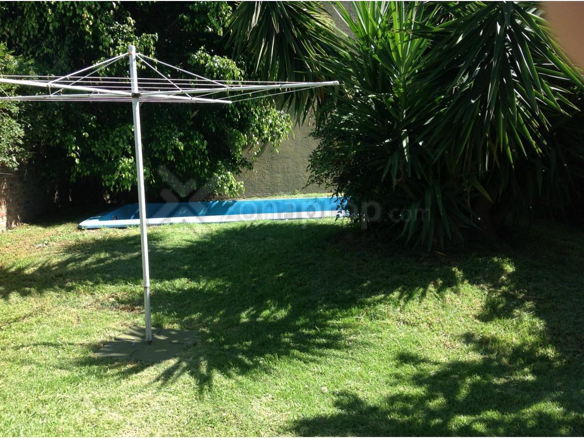 Venta Casa Jardín Pileta Parrilla Cochera Villa Ortuzar 5