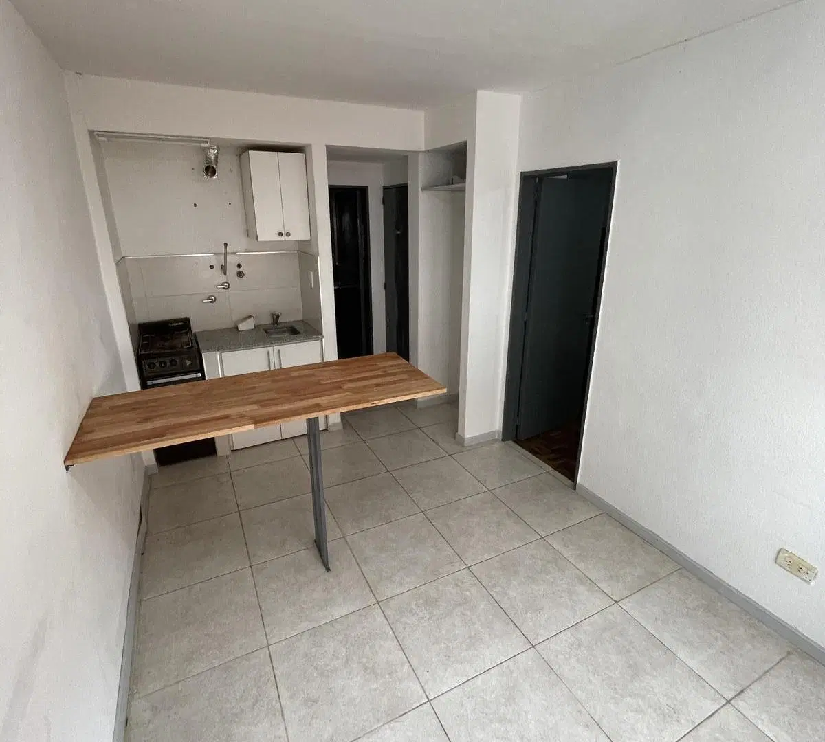 Departamento en Luis Agote 2