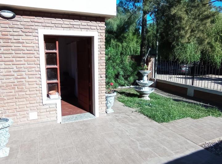 ALQUILER TEMPORARIO CASA CON PILETA EN ROLDAN - AZURDUY DE PADILLA 239 - 2 DORMITORIOS 3