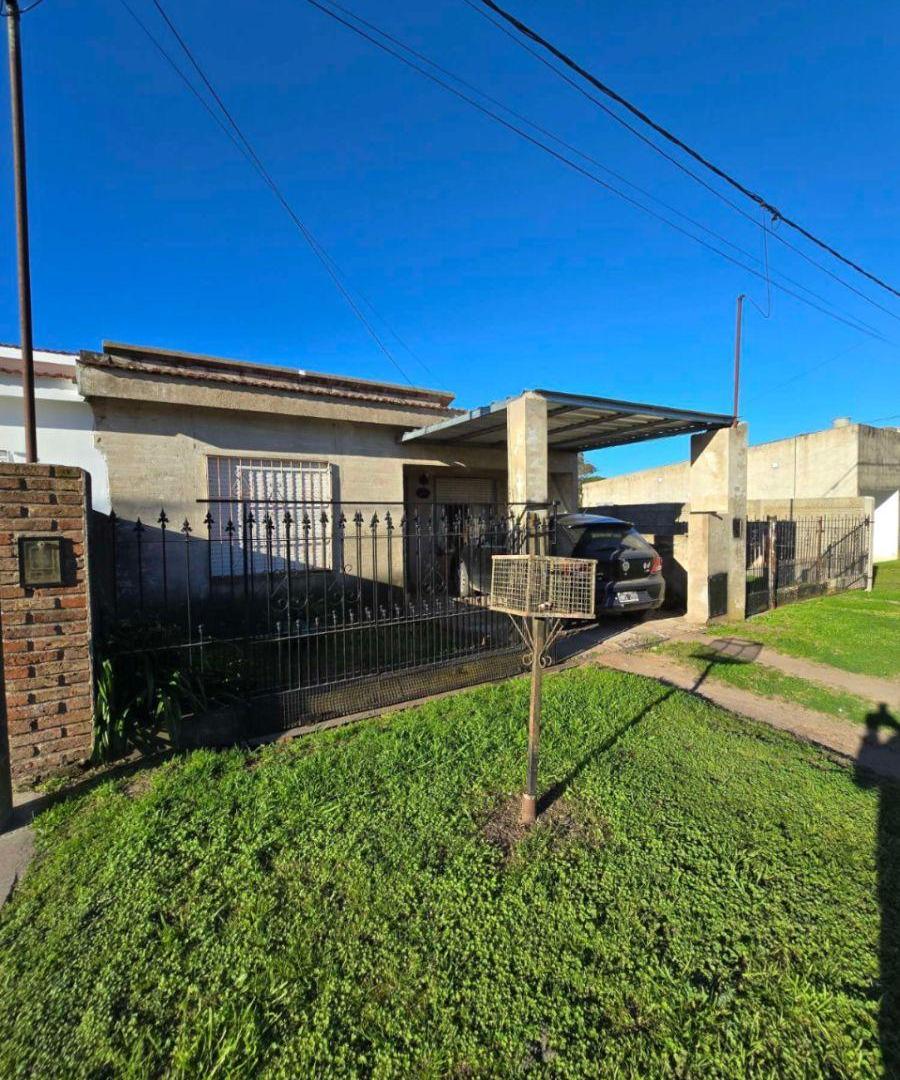 Foto de Casa en venta c/ cochera en Saladillo, imagen 1