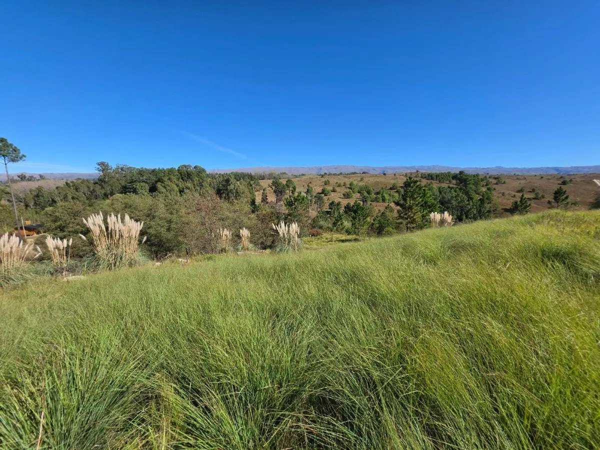 Terreno de 900 m2, ubicado en Villa Yacanto 3