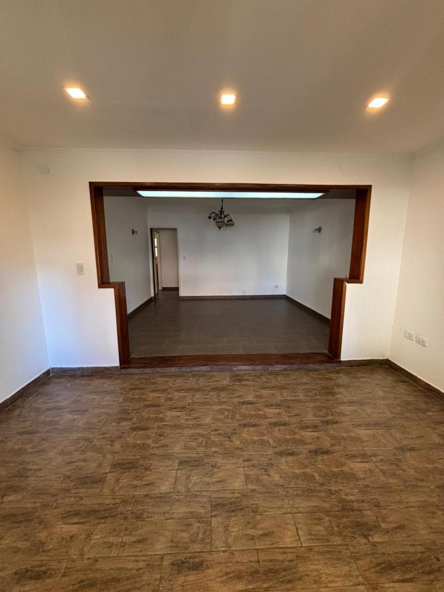 Venta chalet   departamento independiente en barrio San José