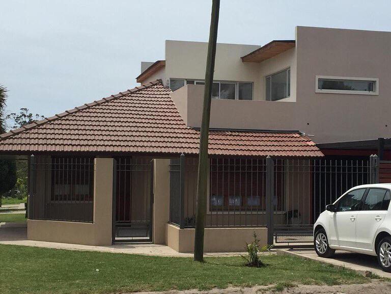 Hermosa Casa + Depto 3 Ambientes - Colinas de Peralta Ramos 1