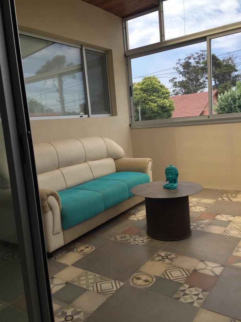 Foto de Venta casa con departamento de 3 ambientes en barrio Colinas de Peralta, imagen 5