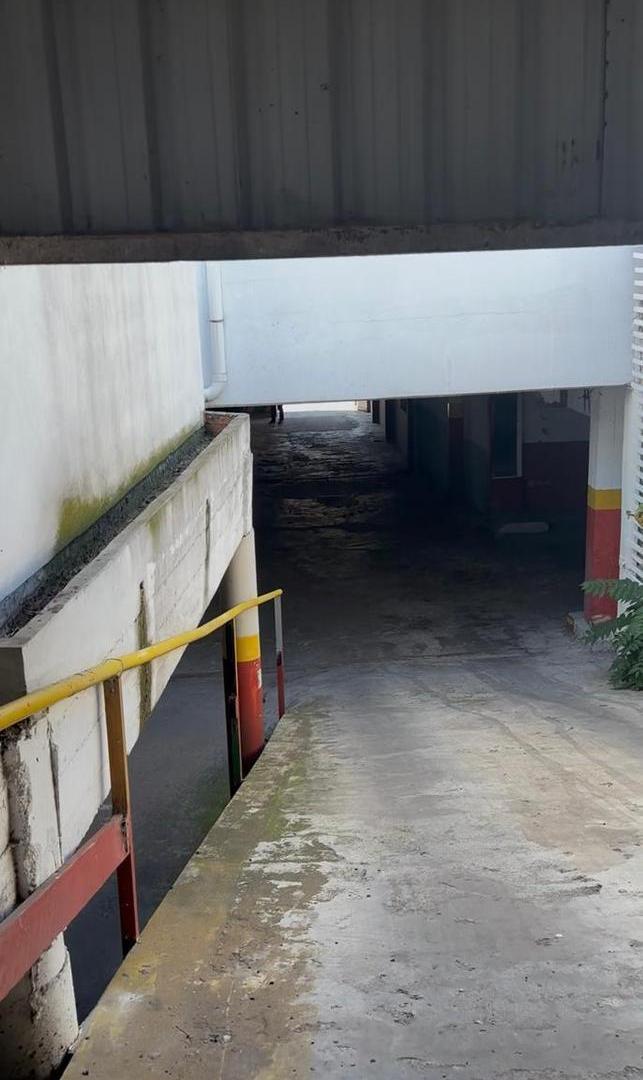 Foto de Cochera cubierta de 2200M2 + Depto 3 amb - Nueva Pompeya, imagen 3
