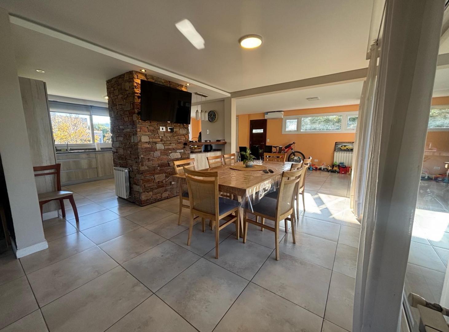 Foto de Venta | Casa con vista al lago en Arenas del Sur, imagen 3
