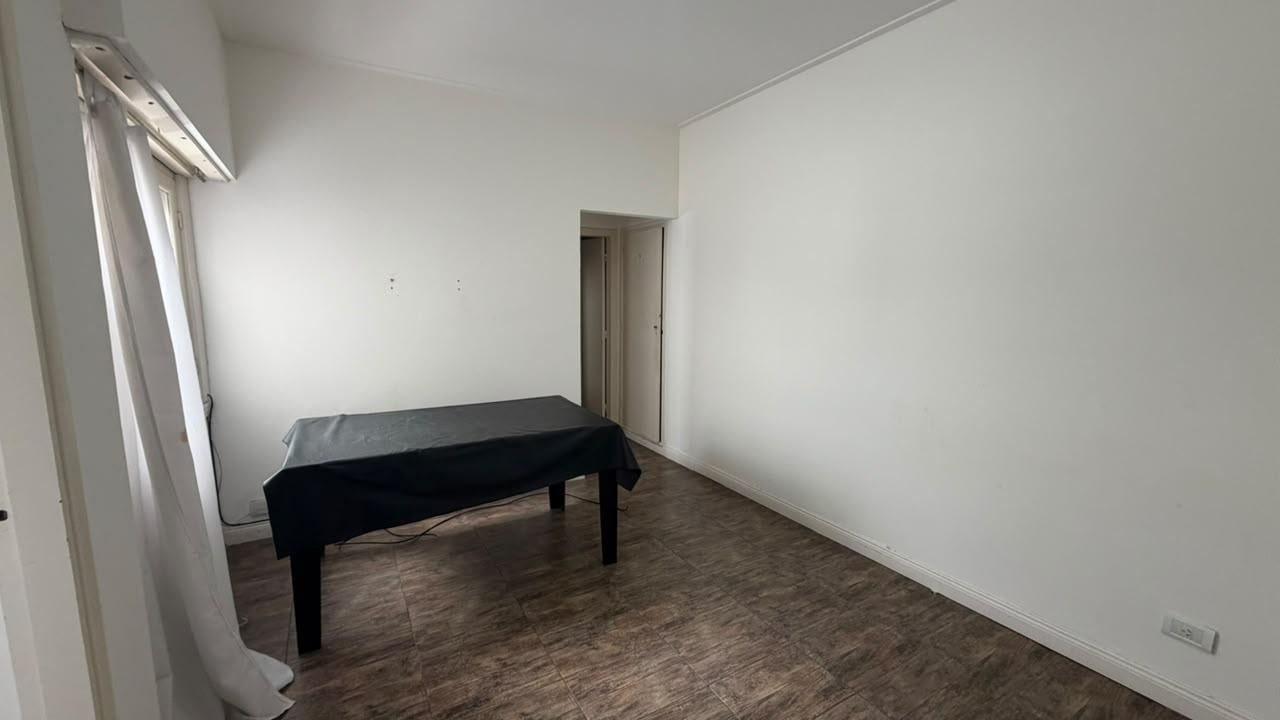 Foto de Alquiler departamento 2 ambientes al lateral abierto zona Centro, imagen 4