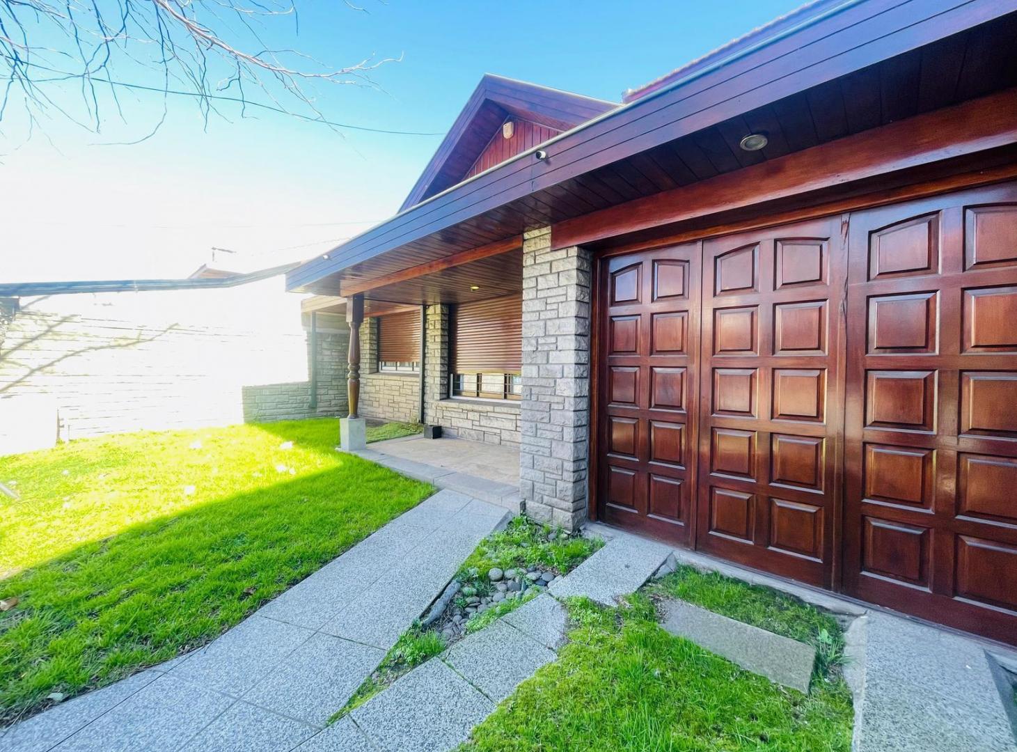 Foto de Venta chalet en zona Chauvin de 5 ambientes - Apta Crédito, imagen 4