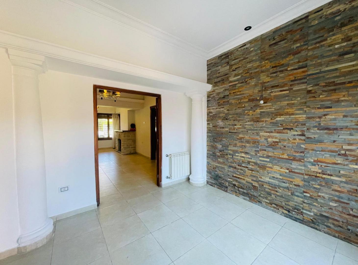 Foto de Venta chalet en zona Chauvin de 5 ambientes - Apta Crédito, imagen 5