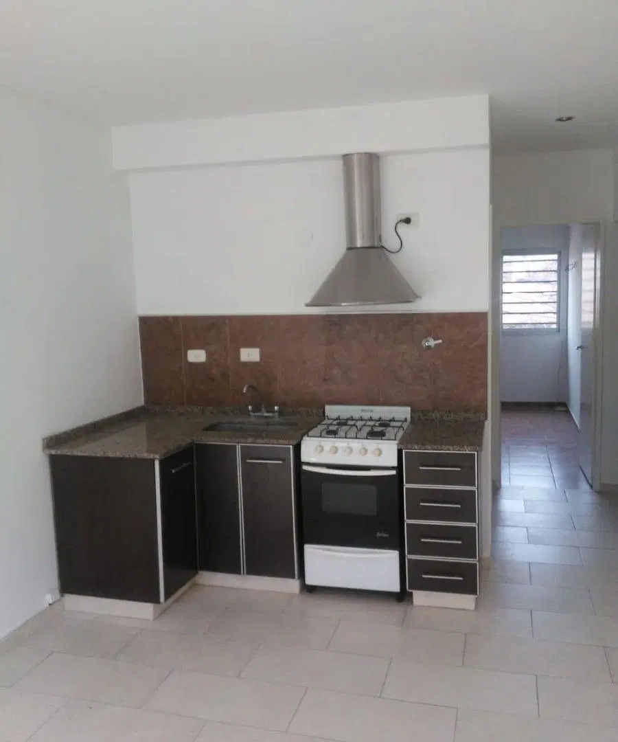 Departamento de 55 m2 con 2 dormitorios en alquiler en Centro 4