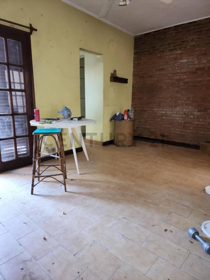 7 Entre 41 y 42. Casa en Venta a Reciclar. La Plata. 4