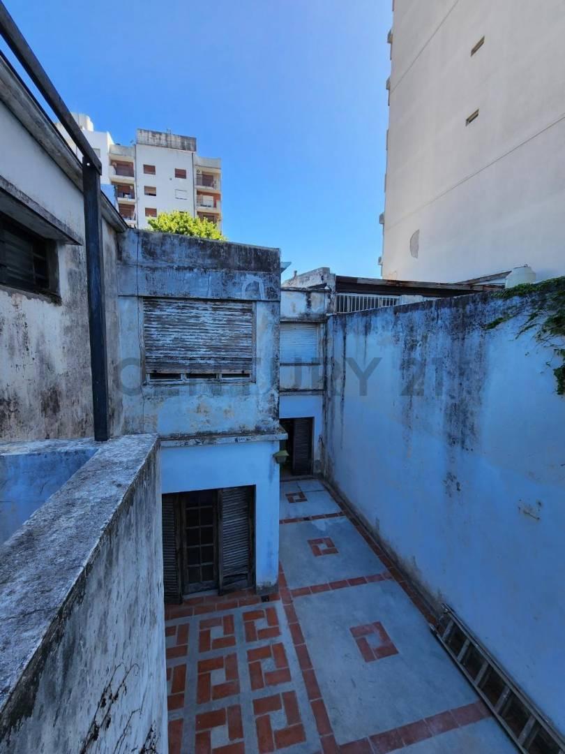 7 Entre 41 y 42. Casa en Venta a Reciclar. La Plata. 1