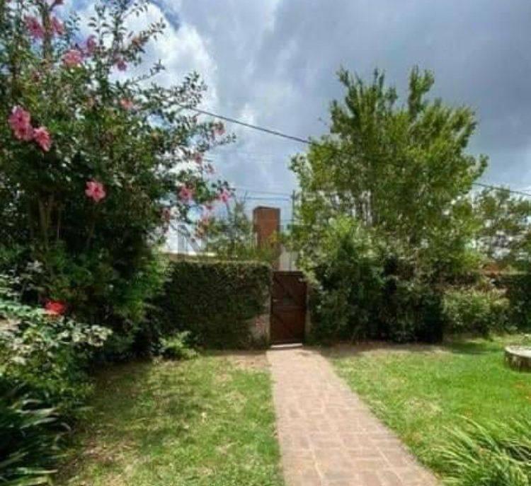 461 D Entre 14c y 15 Casa en Venta City Bell 2