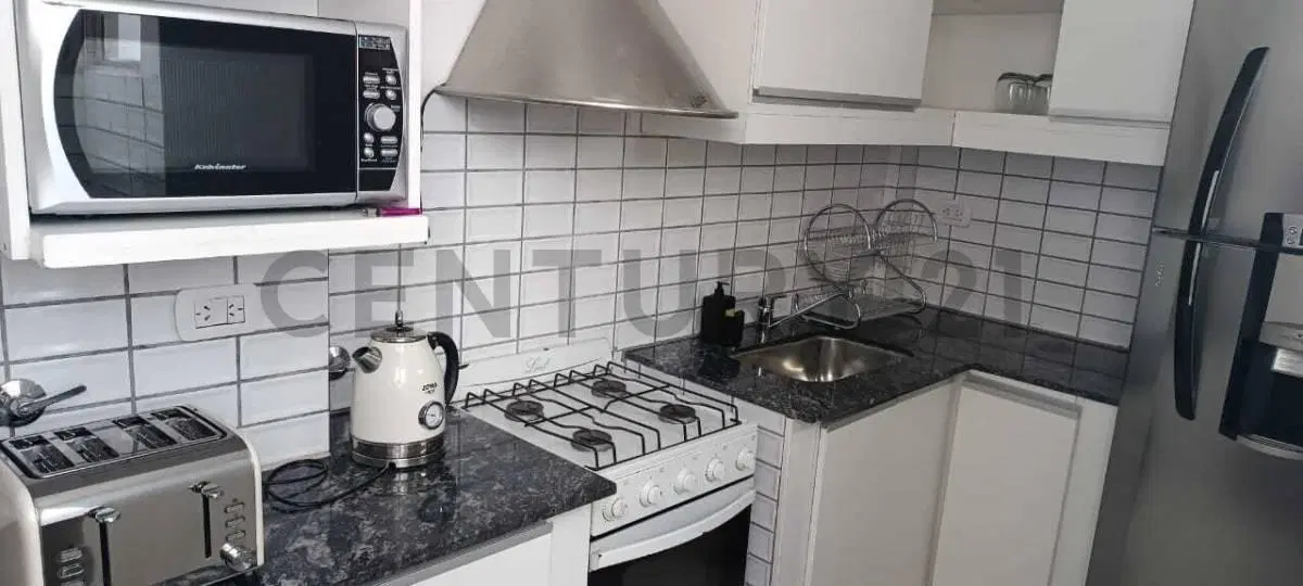 44 entre 2 y 3. Departamento 2 dormitorios, en Alquiler 3