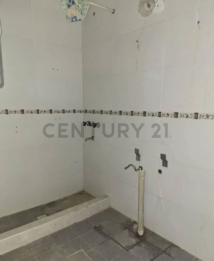 36 esq. 136, San Carlos. Casa en venta 2