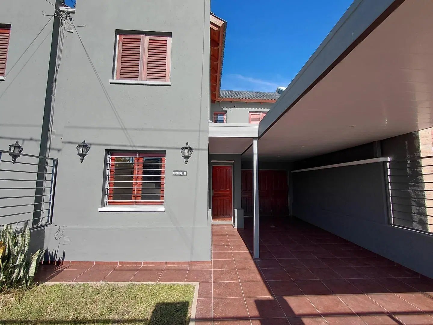 CASA 3 DORMITORIOS EN NUEVO POETA LUGONES 5