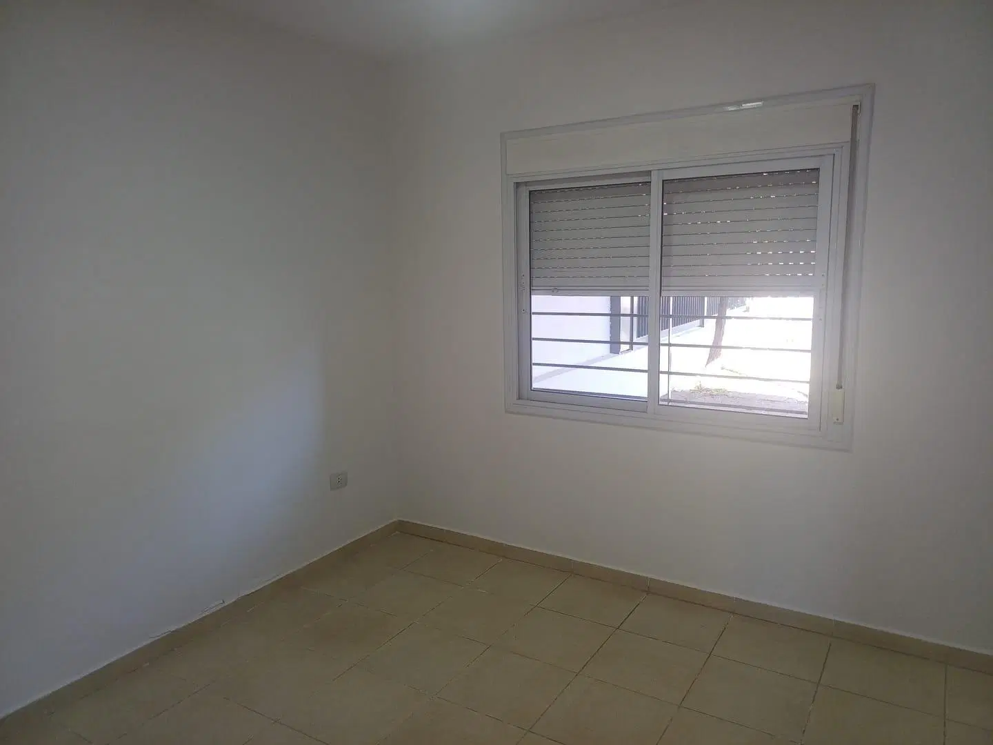 DUPLEX EN PB 2 DORMITORIOS NUEVO POETA LUGONES 4