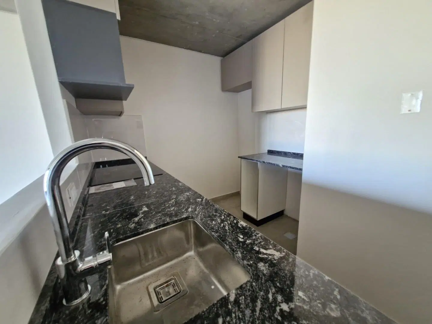 Bv Las Heras 242 1 dormitorio a estrenar frente con vista al parque 4