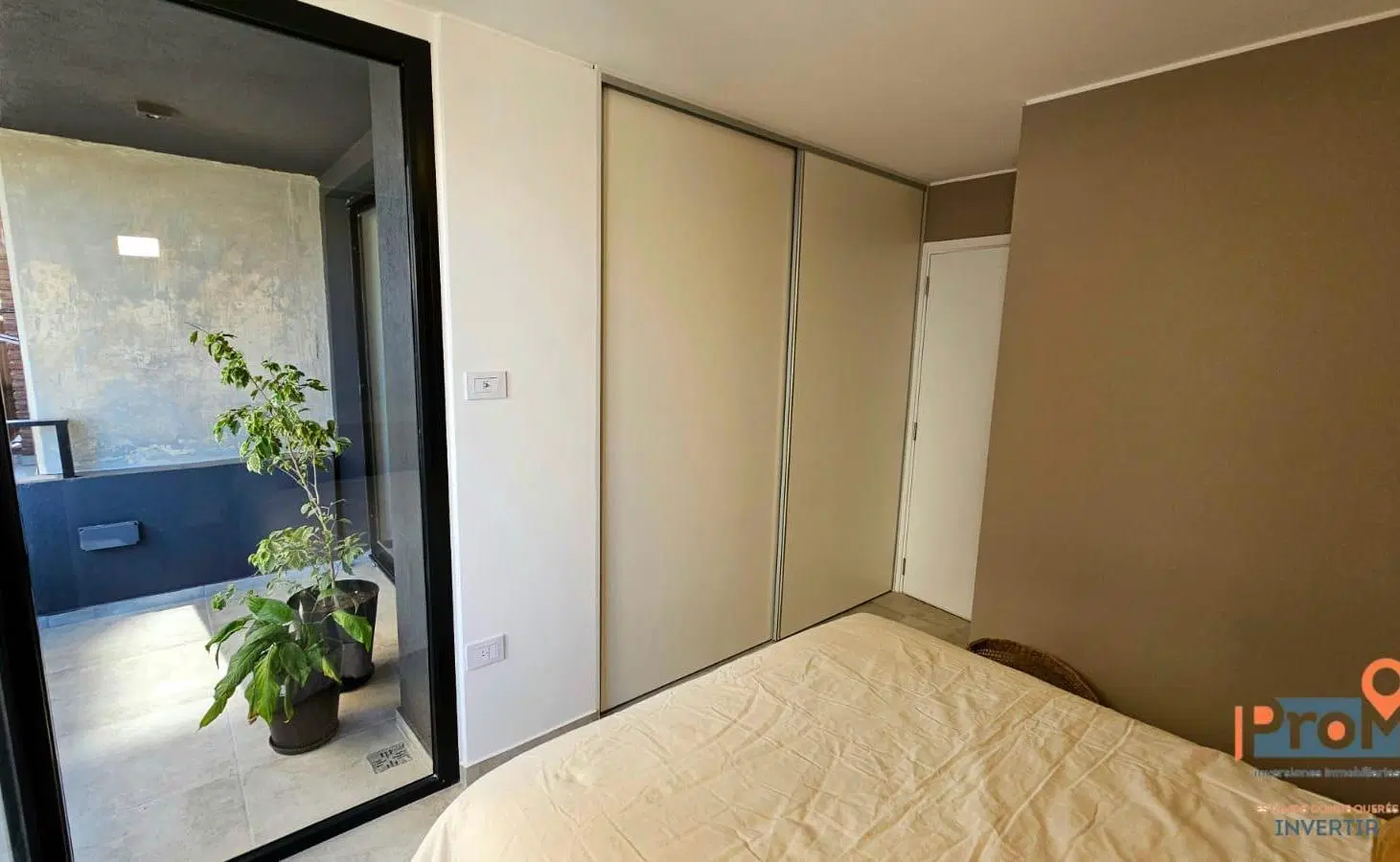 1 dormitorio frente a estrenar amoblado 4