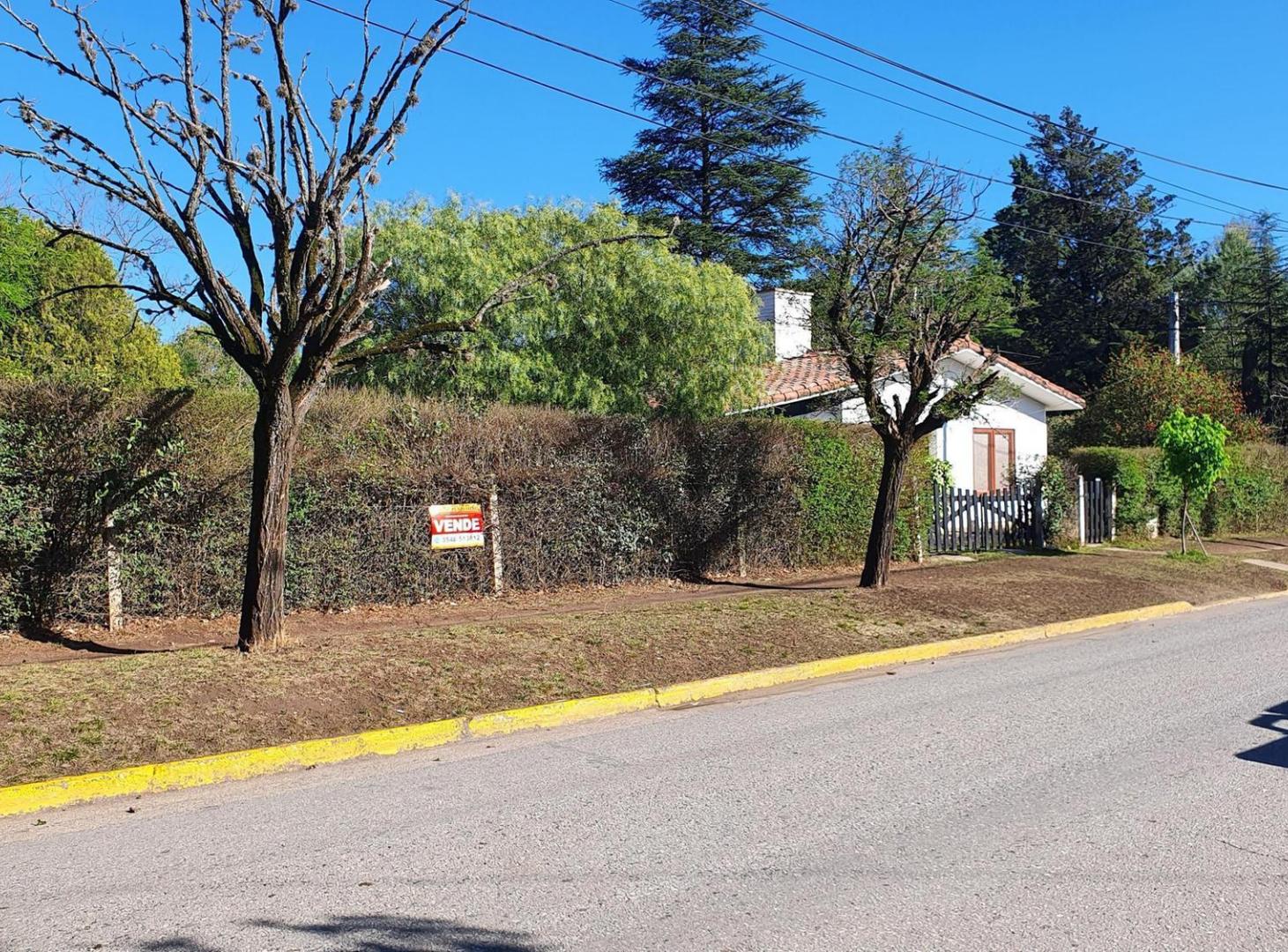 Foto de Casa Venta Villa General Belgrano 150 metros Centro Apto Locales y, imagen 3