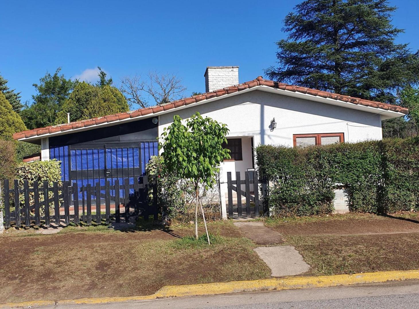 Foto de Casa Venta Villa General Belgrano 150 metros Centro Apto Locales y, imagen 2