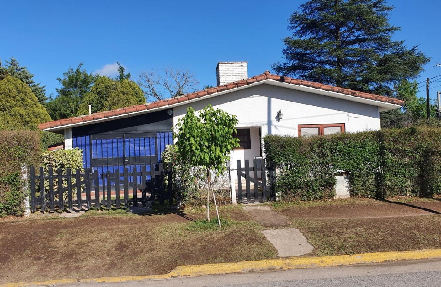 Foto de Casa Venta Villa General Belgrano a 150 metros Centro Esquina Comercial, imagen 2