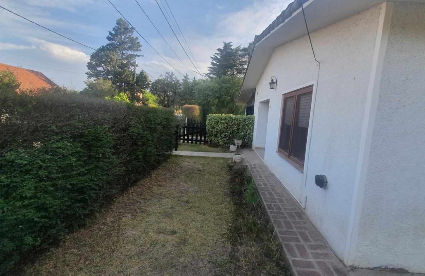 Foto de Casa Venta Villa General Belgrano a 150 metros Centro Esquina Comercial, imagen 4