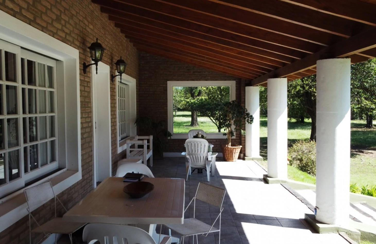 Foto de Casa en Venta con Gran Parque de 2 Hectareas Forestadas. Lugar Exclusivo, imagen 1