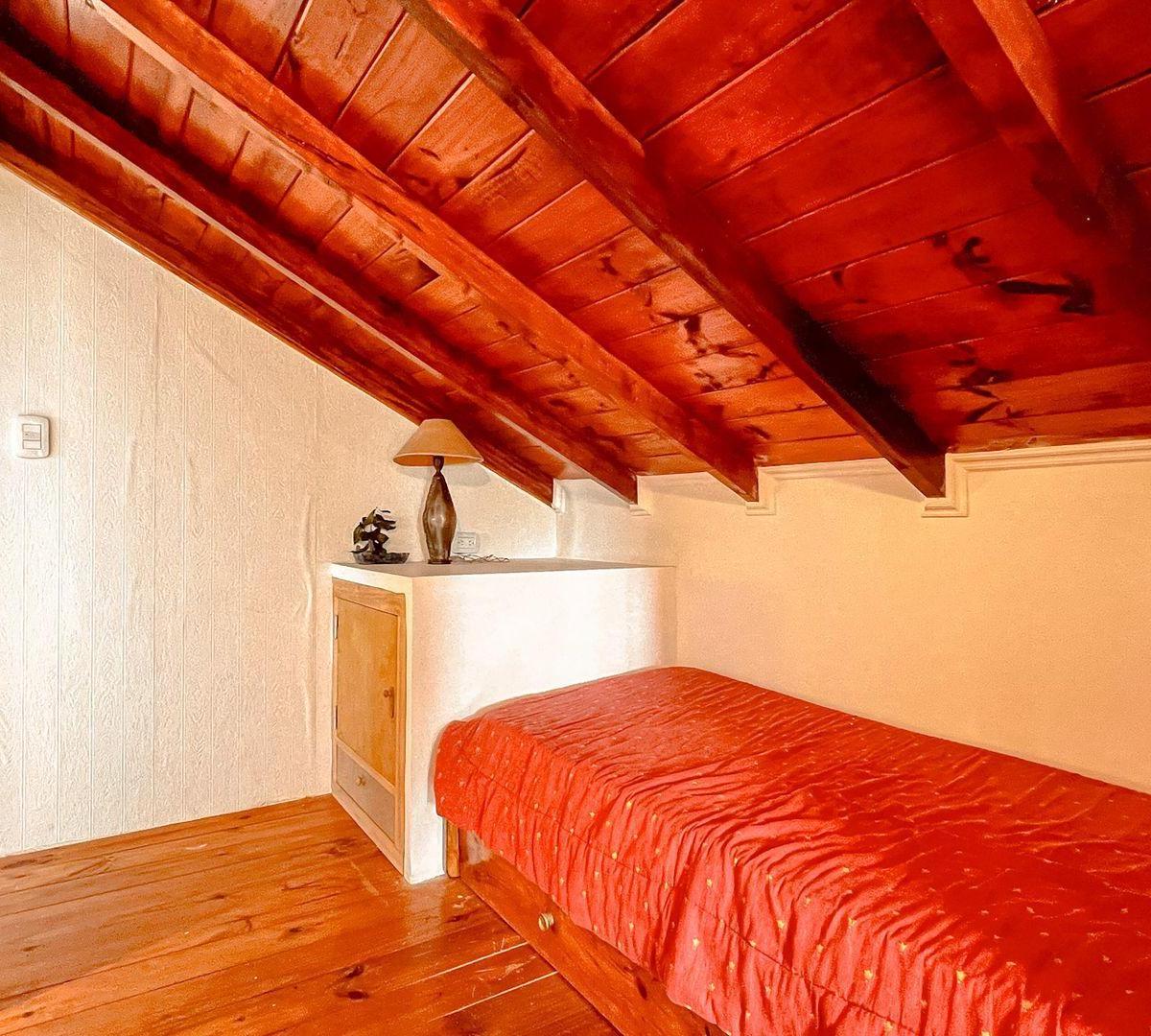 Venta Casa Barrio Los Acantilados Lote de 1518 m² 3