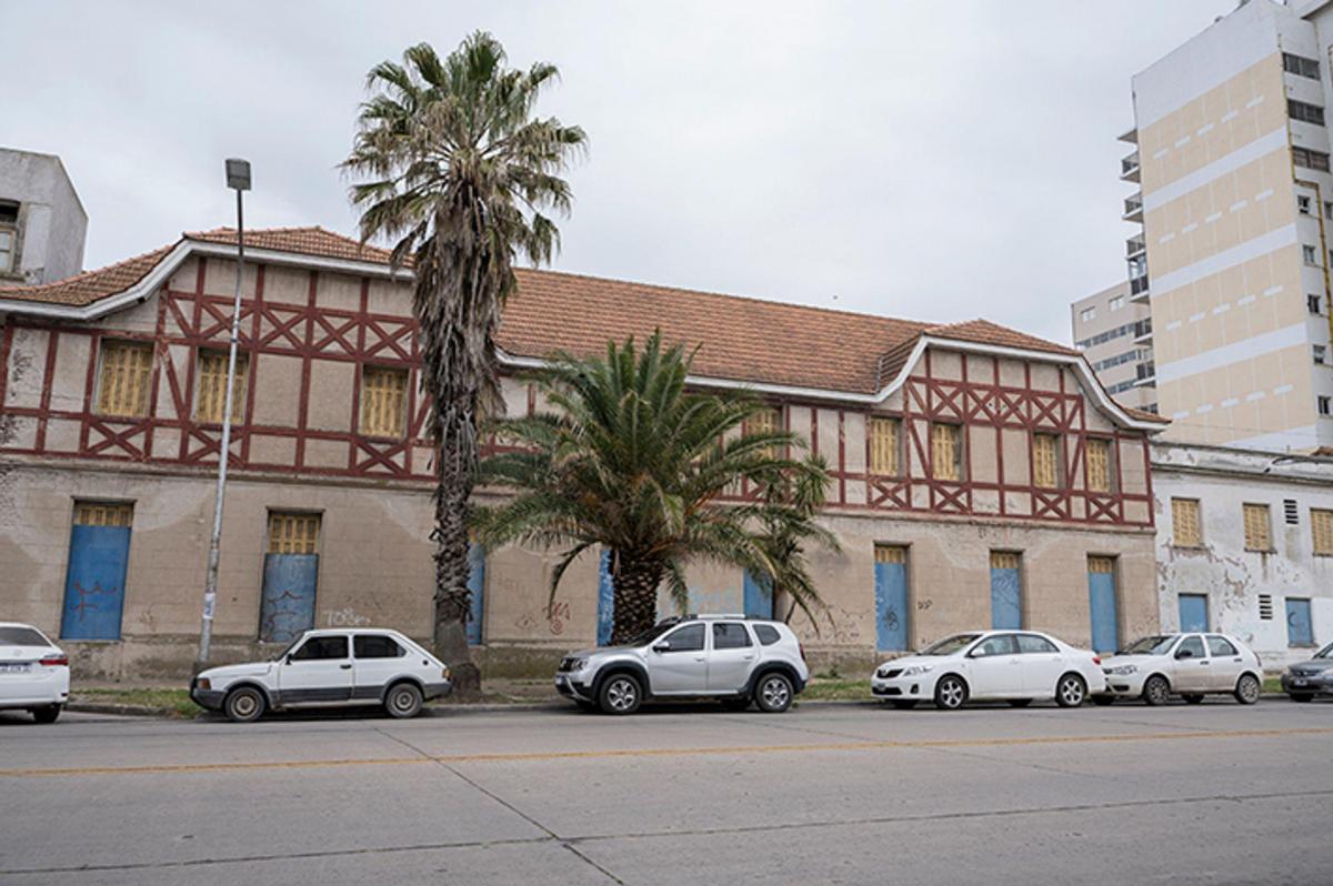 Venta Ex Hotel Marino Av 79 y 4 Playa Necochea 5
