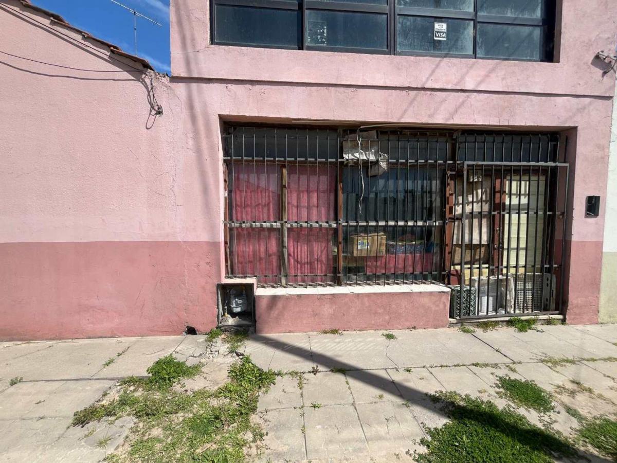 Venta Casa y Local Necochea 3