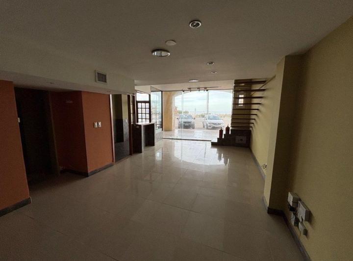 LOCAL EN VENTA FRENTE AL MAR SOBRE AV.2, NECOCHEA 1