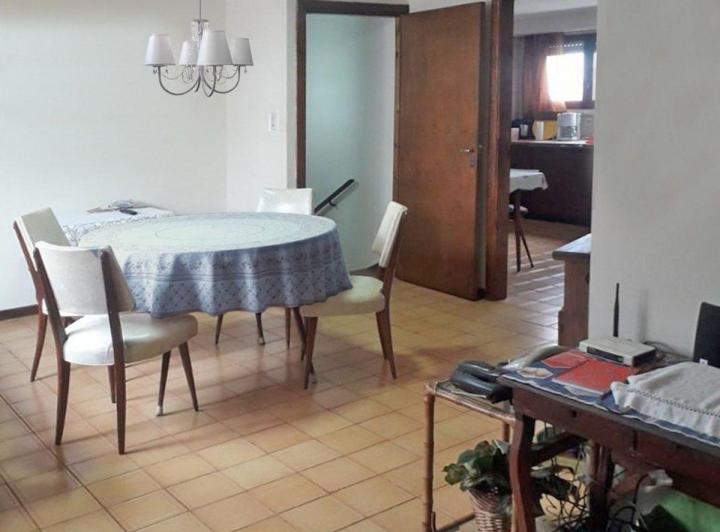 Venta en block Departamentos + Local Necochea 3