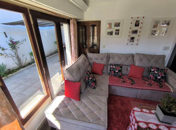 Venta Casa 5 ambientes Zona Parque Necochea 5