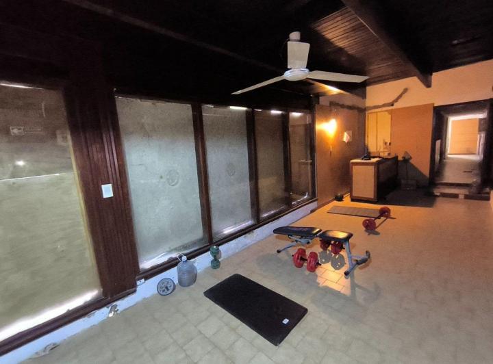 Venta Hotel y casa zona Playa Necochea 3