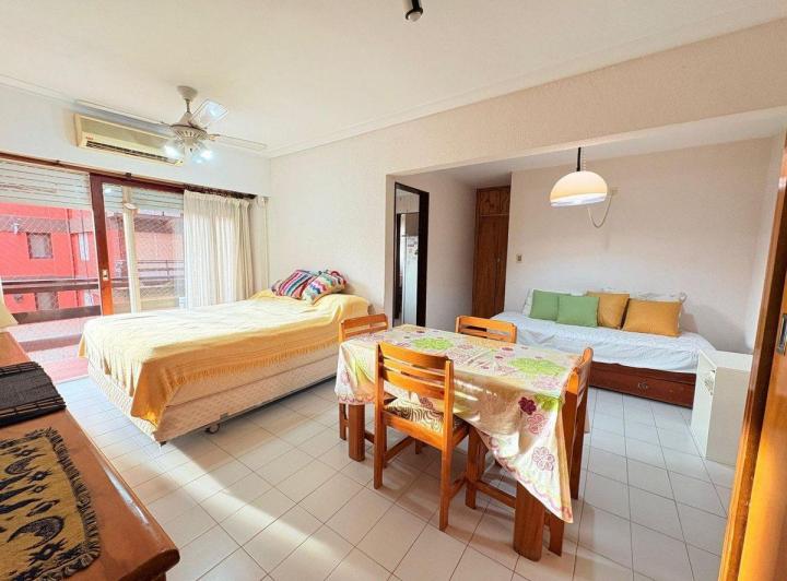 VENTA DEPARTAMENTO DE UN AMBIENTE CON BALCON 2