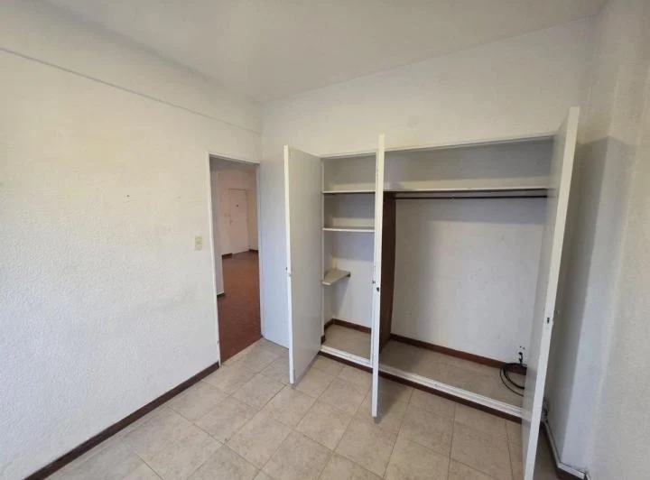 DEPARTAMENTO 3 AMBIENTES CON COCHERA Y BALCON 3