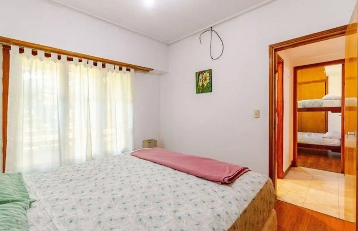 ALQUILER CASA 4 AMB CON COCHERA - CONSTITUCION 4