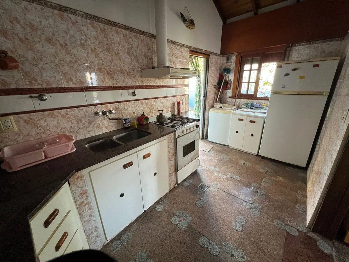 VENTA 2 CASAS EN BLOCK 2 CUADRAS D/ MAR SANTACLARA 4