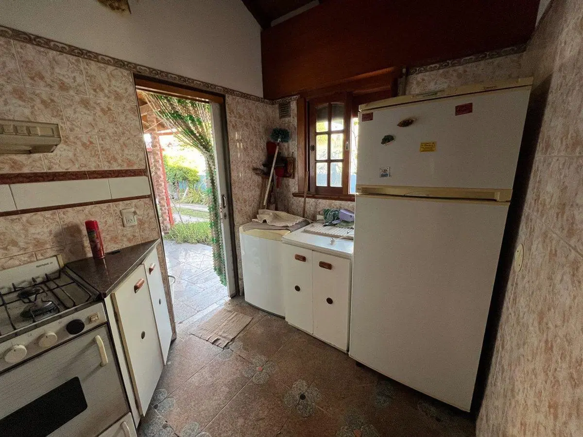 VENTA 2 CASAS EN BLOCK 2 CUADRAS D/ MAR SANTACLARA 3