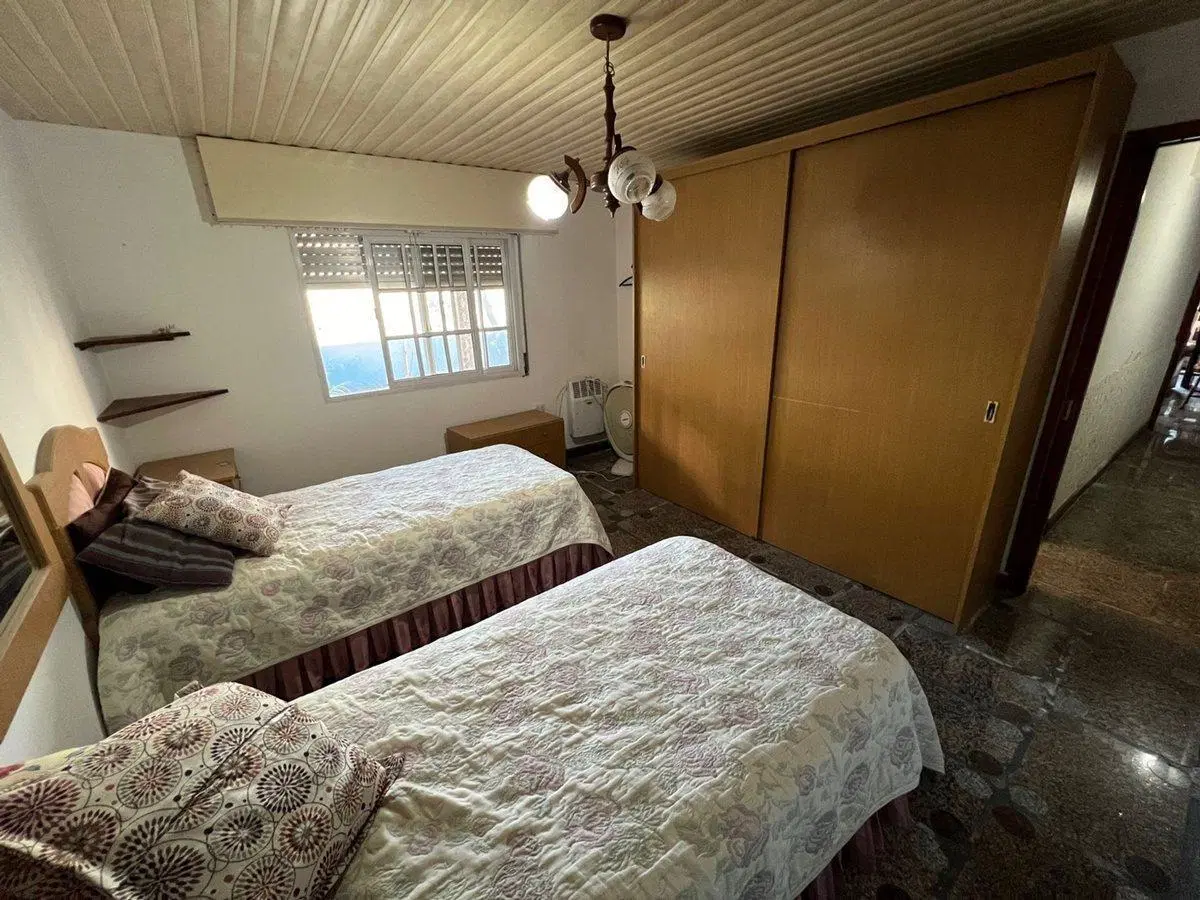 VENTA 2 CASAS EN BLOCK 2 CUADRAS D/ MAR SANTACLARA 5