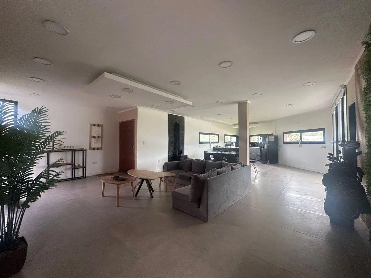 Casa en Venta en Miramar Links - 4 Amb. 4