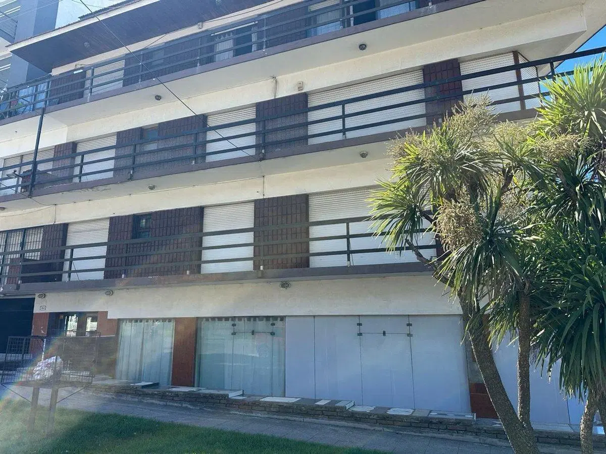VENTA DEPARTAMENTO 2 AMB EN PRIMERA LINEA MAR 4