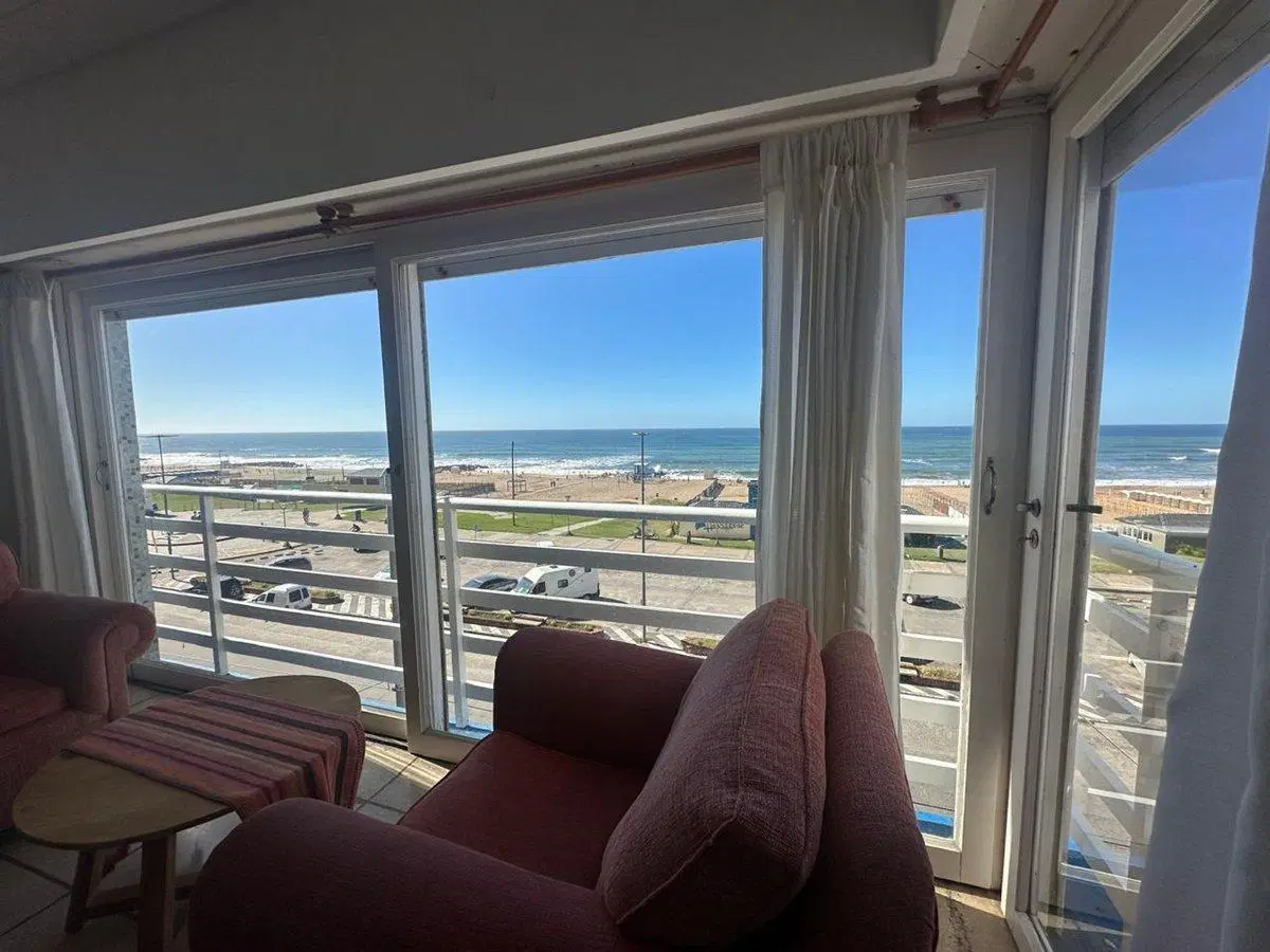 Hermoso Dpto en Zona I, Miramar-4 Amb. Con Cochera 4