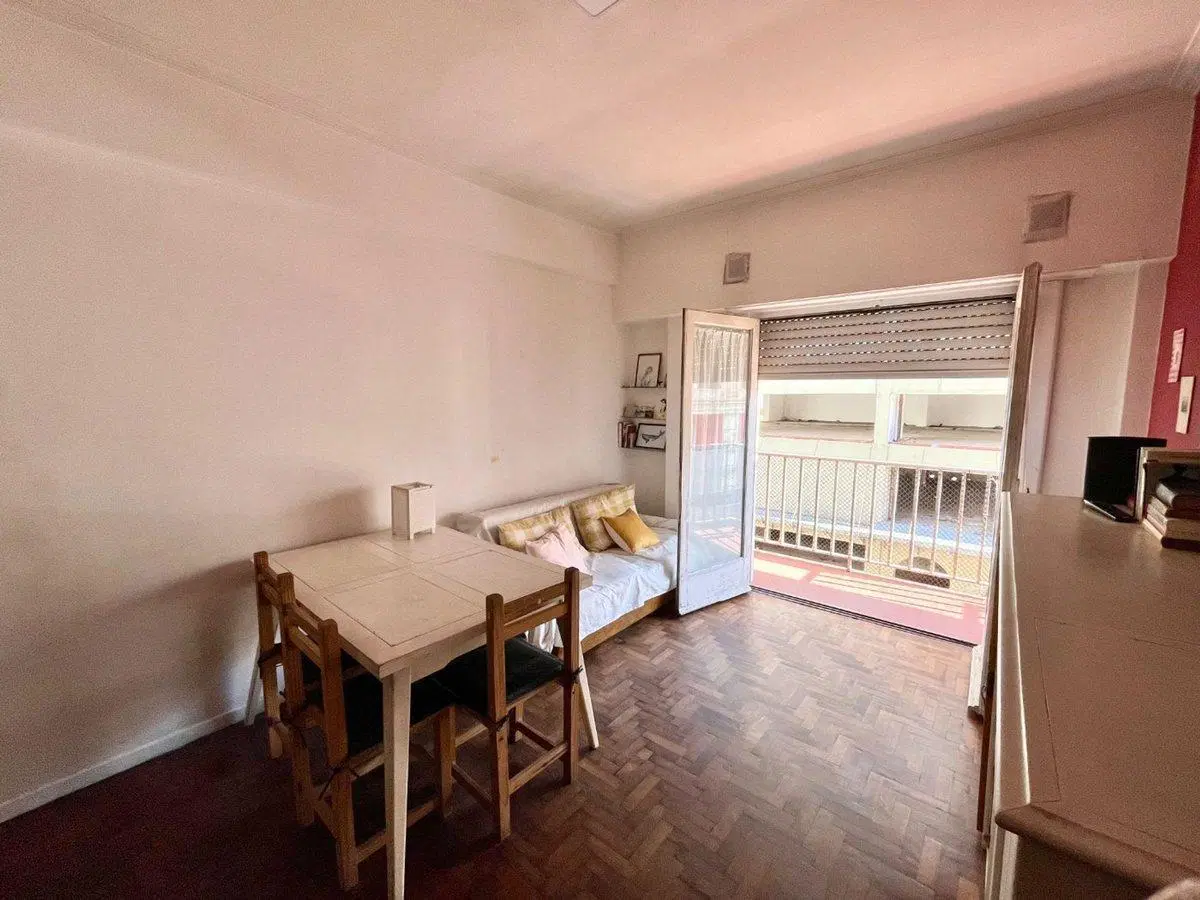 DPTO 3 AMB EN VENTA EN CENTRO AL FRENTE CON BALCON 3