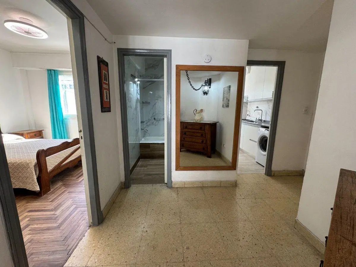 VENTA Dpto 2 amb + dpcia con BALCON y COCHERA 5