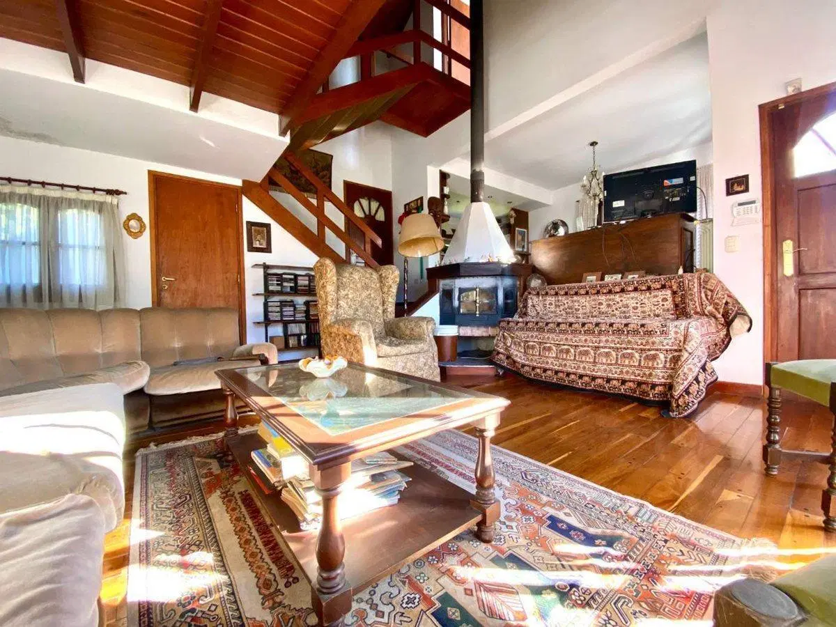 Venta casa 5 amb c/pileta - Sierra de Los Padres 4